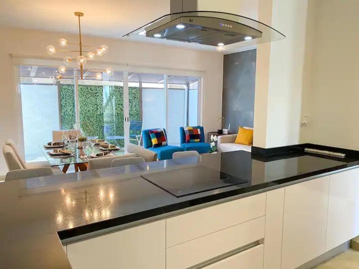 Elegante Y Preciosa Casa Con Excelente Ubicacion Villa Cancún Eksteriør bilde