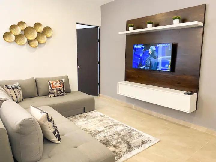 Elegante Y Preciosa Casa Con Excelente Ubicacion Villa Cancún Eksteriør bilde
