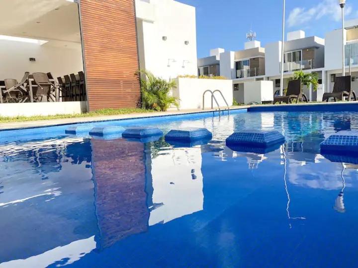 Elegante Y Preciosa Casa Con Excelente Ubicacion Villa Cancún Eksteriør bilde