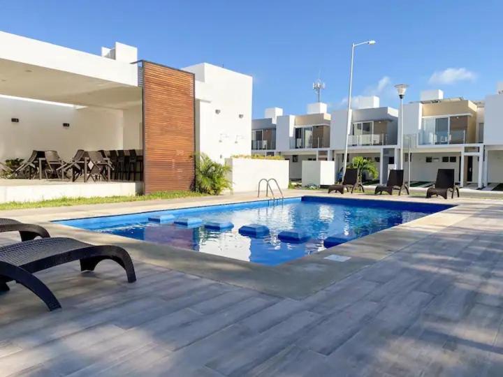 Elegante Y Preciosa Casa Con Excelente Ubicacion Villa Cancún Eksteriør bilde